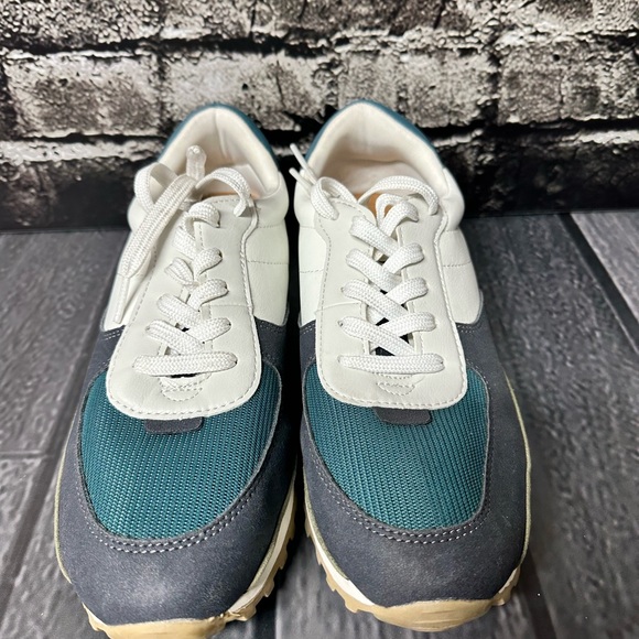 Universal Thread Womens US Shoe Size 8.5 White Green Blue - Picture 3 of 10